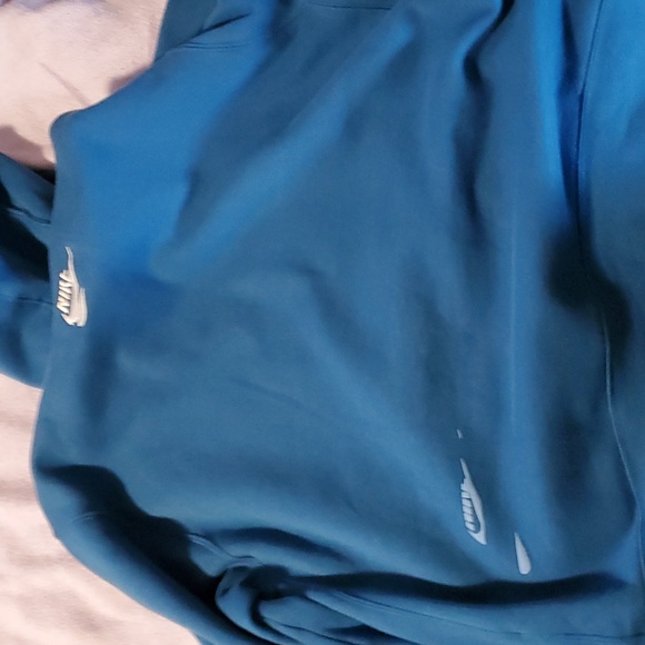 Blue nike Hoodie xl - Picture 4 of 4